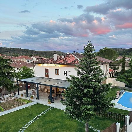 Hotel Rural Covarrubias Buitenkant foto